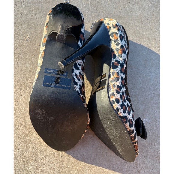Y2K Penthouse Leopard Print Peep Toe Heels Satin Bow Charm Stiletto Pumps 6 - Picture 5 of 5
